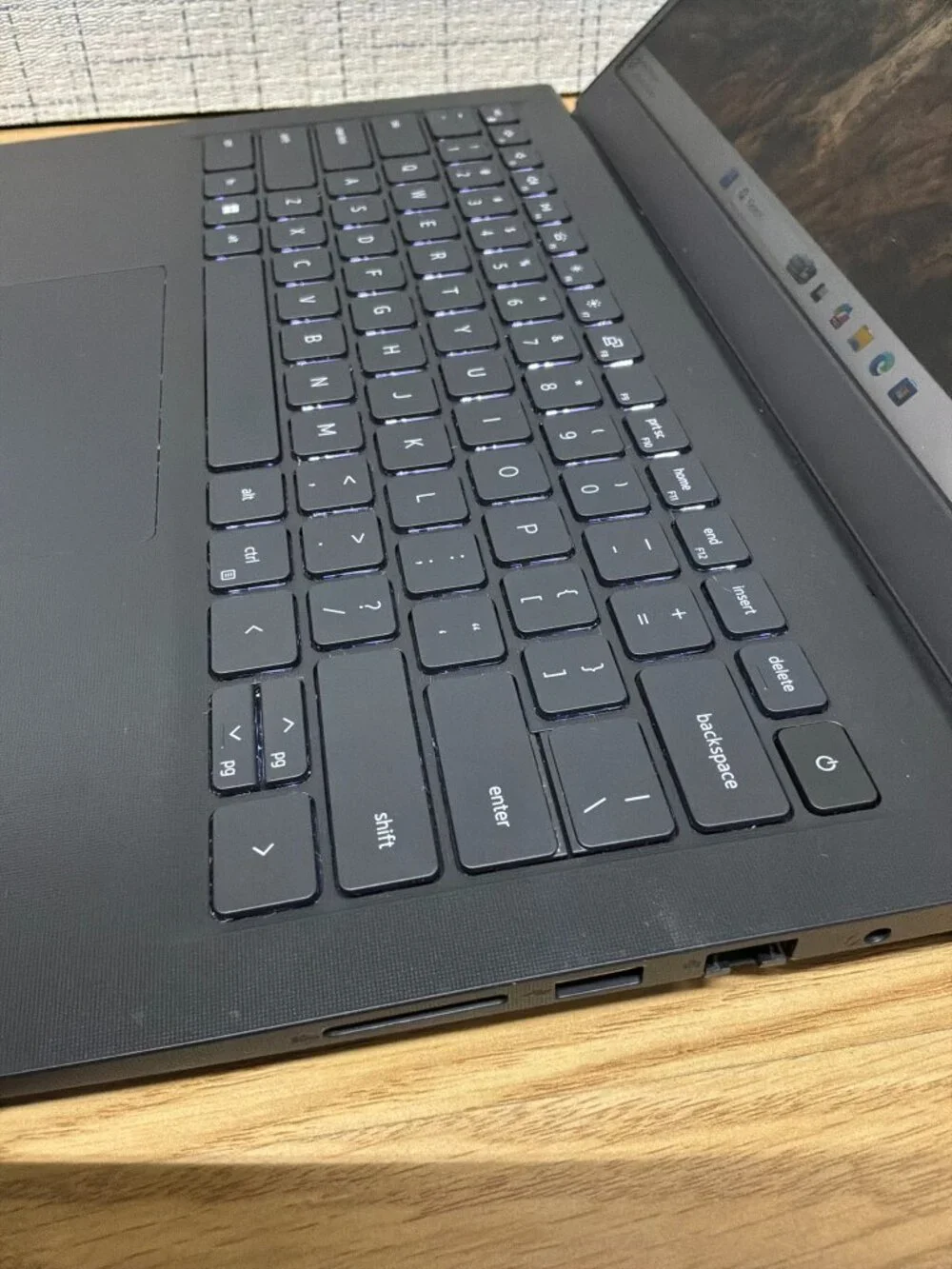 Dell Vostro 3420 14